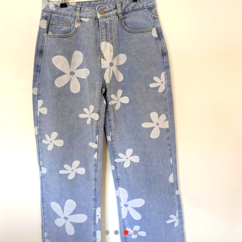 Flower Jeans - Picture 3 of 6